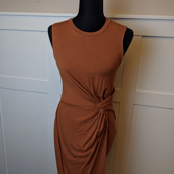 Dynamite dress - Picture 2 of 11